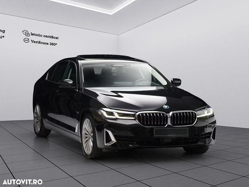 Second-hand BMW 530e Luxury Line 292 CP (214 kW) 2022 Culoarenegru Berlinǎ