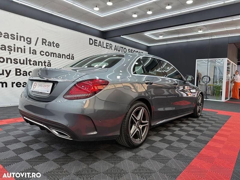 Second-hand Mercedes C220 AMG line 194 CP (142 kW) 2019 Gri Berlinǎ