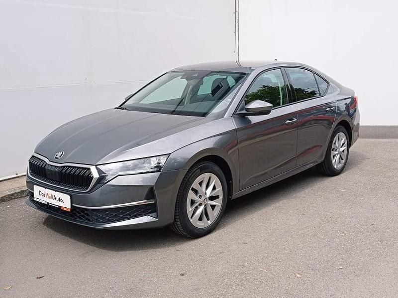 Gri deschis metalic Utilizat 2019 Skoda Octavia Ambition | 30.600 EUR - Imagine 1/4