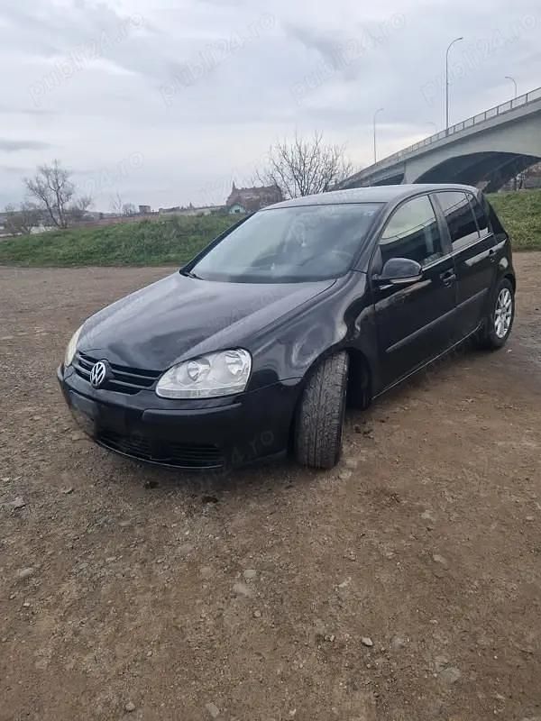 Utilizat 2005 VW Golf V Hatchback | 2.350 EUR (Preț OK) - Imagine 1/4