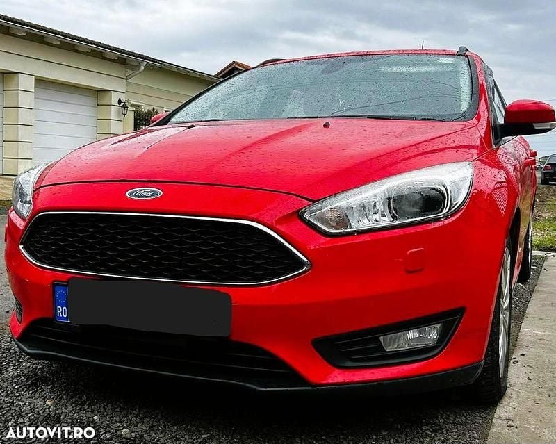 Culoarerosu Second-hand 2015 Ford Focus Business Edition Break | 5.550 EUR (Preț OK) - Imagine 1/4