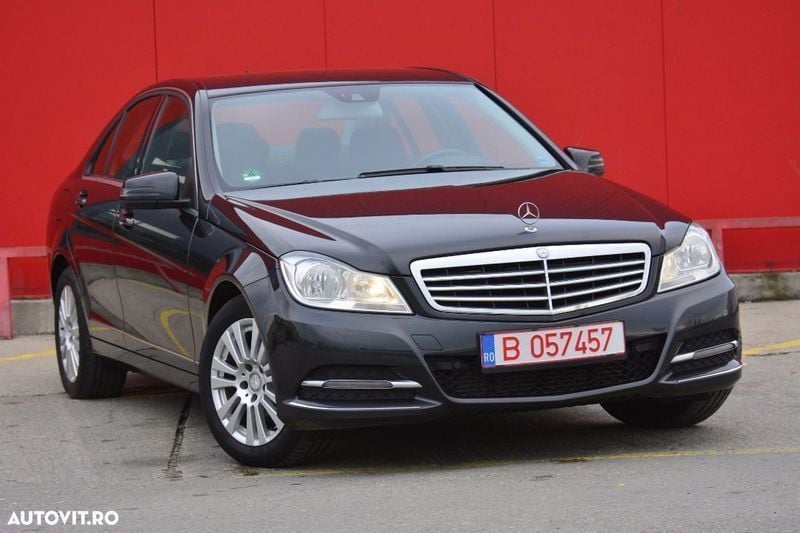 Văndută Mercedes C200 - mașini second-hand de vânzare