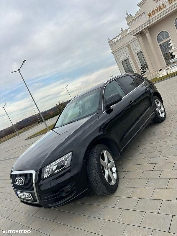 Second-hand Audi Q5 170 CP (125 kW) 2010 Culoarenegru SUV