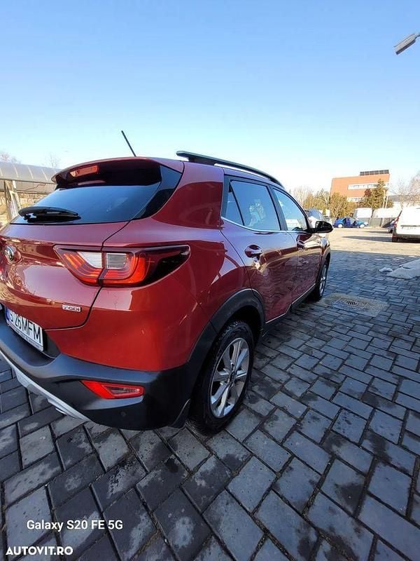 Second-hand Kia Stonic Urban 120 CP (88 kW) 2020 Culoarerosu SUV