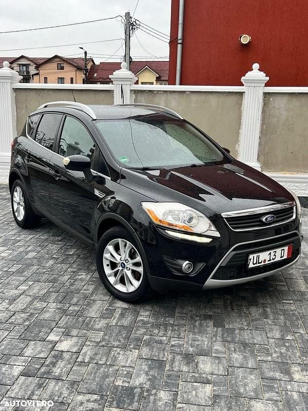 Culoarenegru Utilizat 2012 Ford Kuga Titanium SUV | 6.950 EUR (Preț bun) - Imagine 1/4