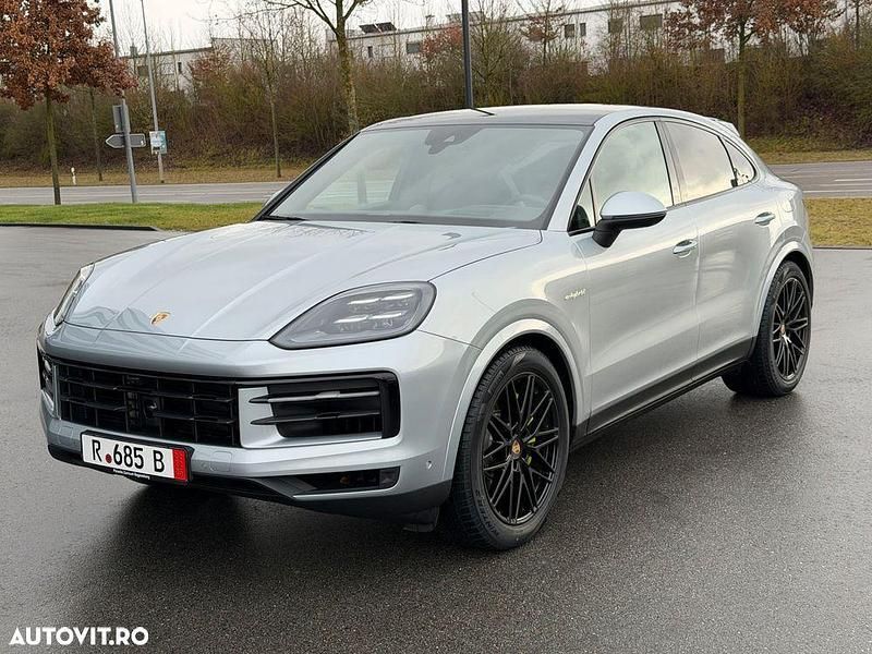 Second-hand Porsche Cayenne Coupe 519 CP (381 kW) 2024 Culoareargint Coupe