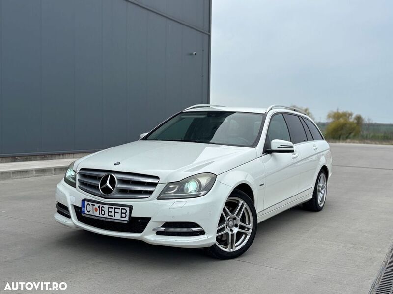 Alb Utilizat 2012 Mercedes C250 AMG line Berlinǎ | 6.950 EUR (Preț bun) - Imagine 1/4