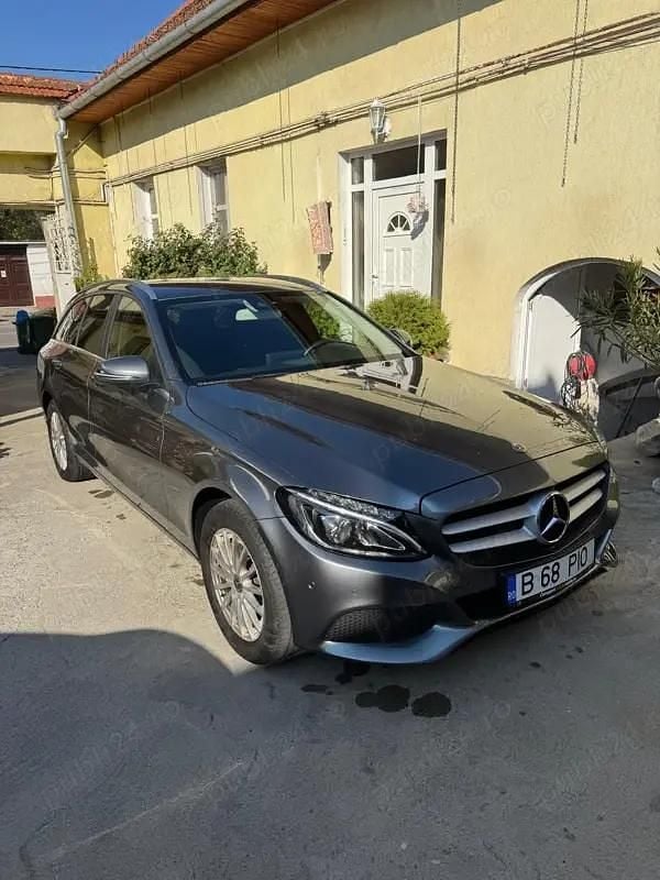Utilizat 2017 Mercedes C180 Break | 12.600 EUR (Super Preț) - Imagine 1/4
