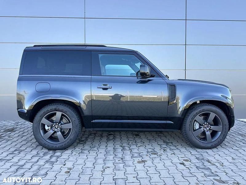 Second-hand Land Rover Defender HSE Dynamic 300 CP (220 kW) 2024 Culoaregri SUV