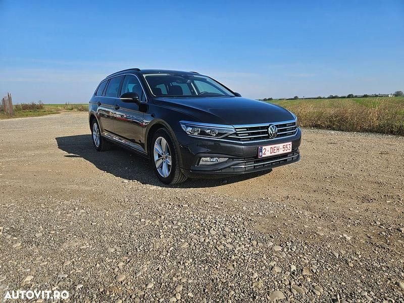 Culoaregri Utilizat 2023 VW Passat Break | 19.300 EUR (Preț OK) - Imagine 1/4
