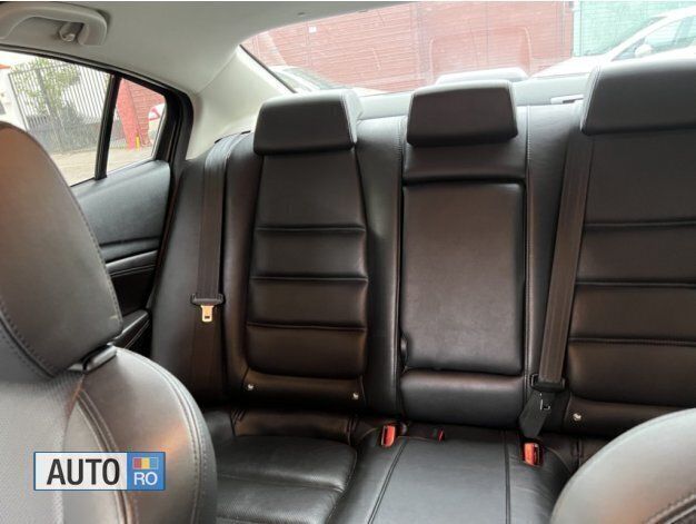 Albastru Utilizat 2016 Mazda 6 Berlinǎ | 10.990 EUR (Preț OK) - Imagine 1/4