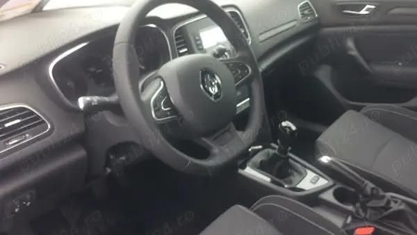 Utilizat 2017 Renault Mégane IV Hatchback | 13.200 EUR (Puțin scump) - Imagine 1/4