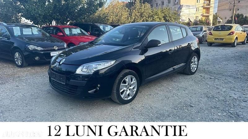 Culoarenegru Utilizat 2011 Renault Mégane III Hatchback | 4.950 EUR (Puțin scump) - Imagine 1/4