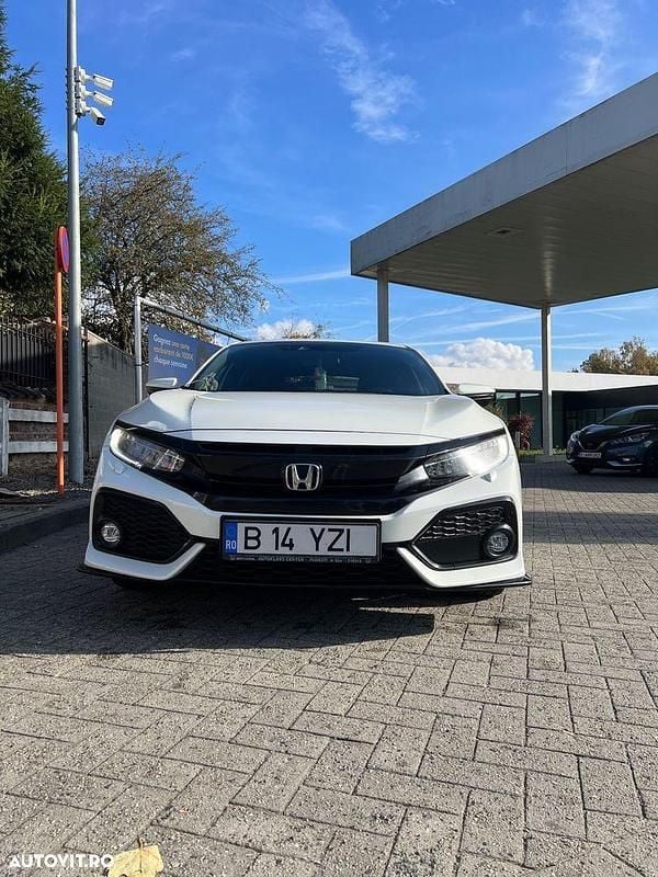 Second-hand Honda Civic Sport 182 CP (133 kW) 2019 Culoarealb Hatchback