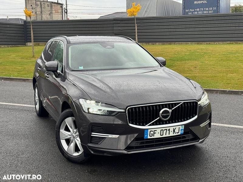 Culoarealte culori Utilizat 2022 Volvo XC60 Core SUV | 25.990 EUR (Super Preț) - Imagine 1/4