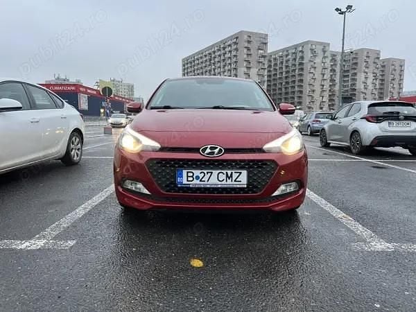 Rosu Utilizat 2017 Hyundai i20 Hatchback | 8.100 EUR (Puțin scump) - Imagine 1/4