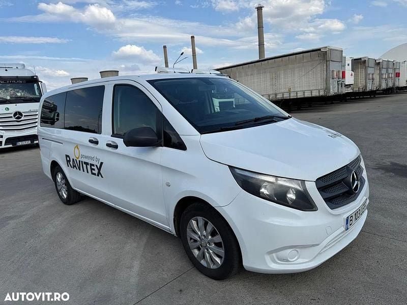 Culoarealb Utilizat 2018 Mercedes Vito Monovolum | 11.500 EUR (Super Preț) - Imagine 1/4