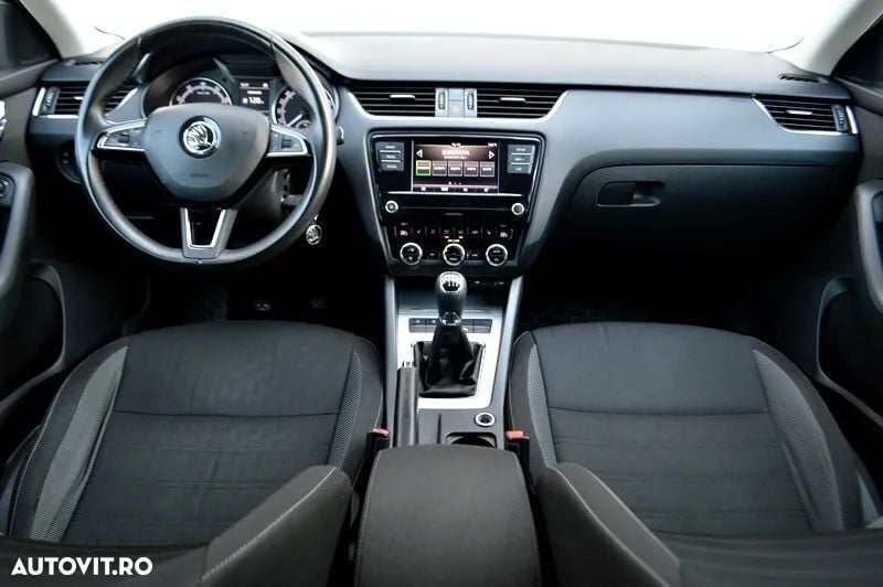 Second-hand Skoda Octavia Style 149 CP (109 kW) 2017 Gri Berlinǎ