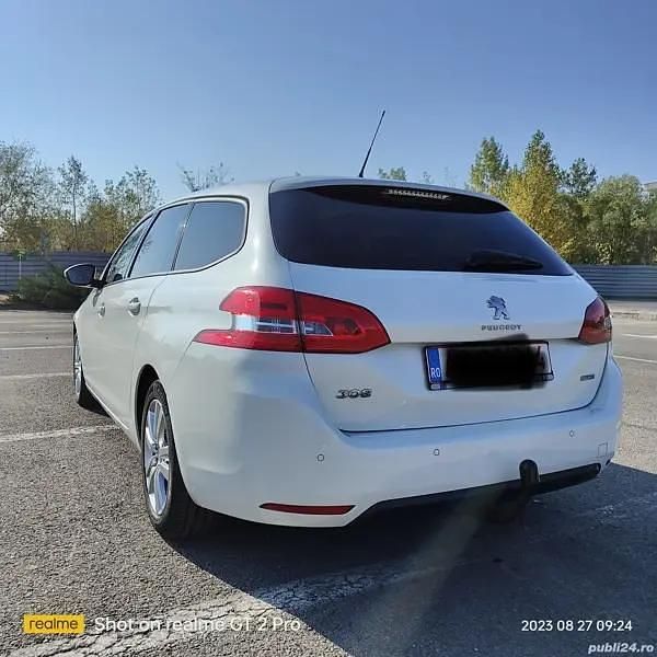 Utilizat 2015 Peugeot 308 Break | 5.500 EUR (Preț OK) - Imagine 1/4