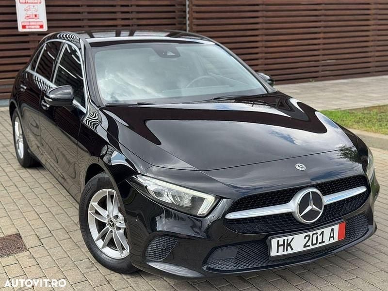 Culoarenegru Utilizat 2019 Mercedes A180 Progressive Hatchback | 13.999 EUR (Preț bun) - Imagine 1/4