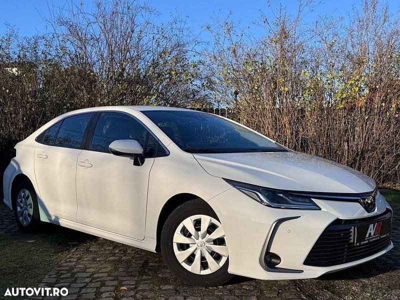 Culoarealb Utilizat 2022 Toyota Corolla Business Edition Berlinǎ | 19.001 EUR (Preț OK) - Imagine 1/4