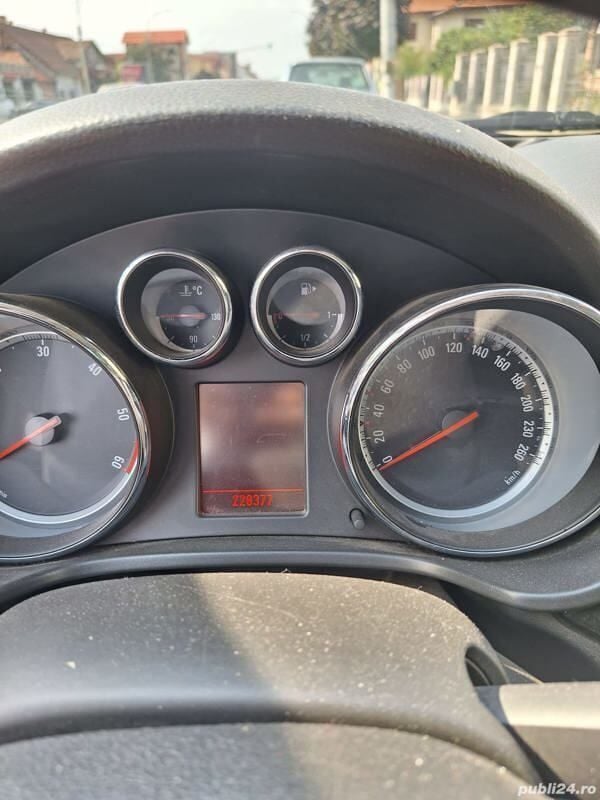 Utilizat 2009 Opel Insignia Break | 2.500 EUR - Imagine 1/2