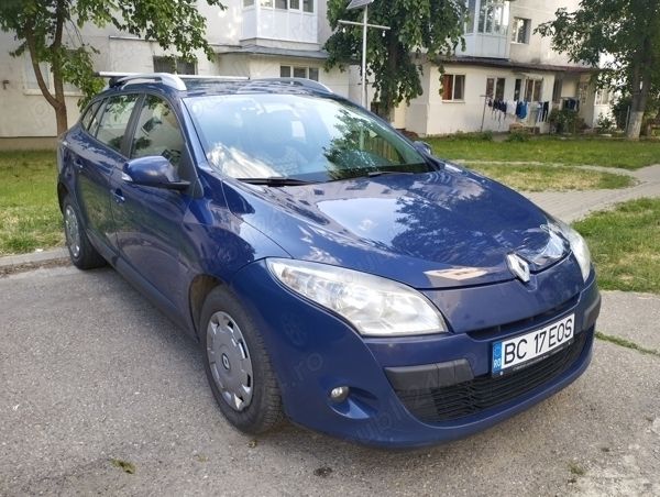 Albastru Utilizat 2011 Renault Mégane III Berlinǎ | 3.500 EUR (Preț OK) - Imagine 1/4