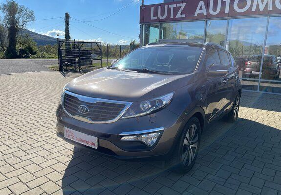 Auriu Utilizat 2012 Kia Sportage Spirit SUV | 12.750 EUR (Puțin scump) - Imagine 1/4
