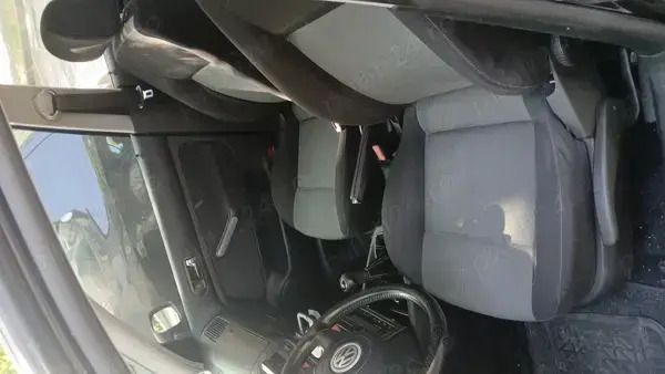 Utilizat 2004 VW Golf IV | 1.600 EUR (Preț OK) - Imagine 1/4
