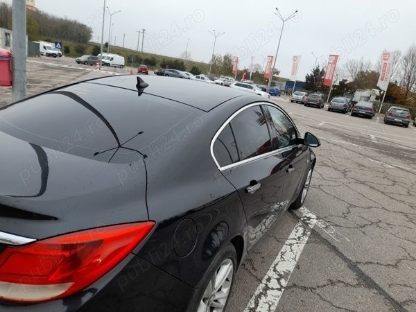 Utilizat 2012 Opel Insignia Berlinǎ | 4.300 EUR (Preț bun) - Imagine 1/4