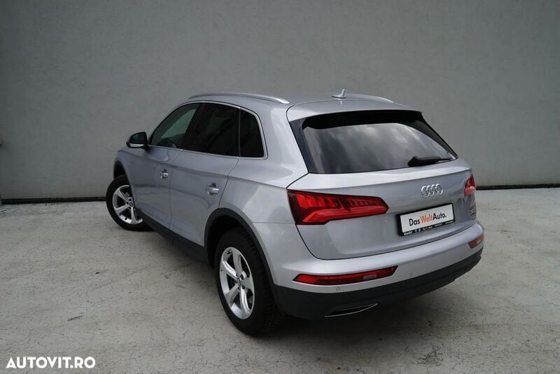 Second-hand Audi Q5 Design 190 CP (139 kW) 2018 Gri mediu  normal SUV