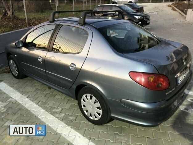 Gri Utilizat 2008 Peugeot 206 Berlinǎ | 2.350 EUR (Super Preț) - Imagine 1/1
