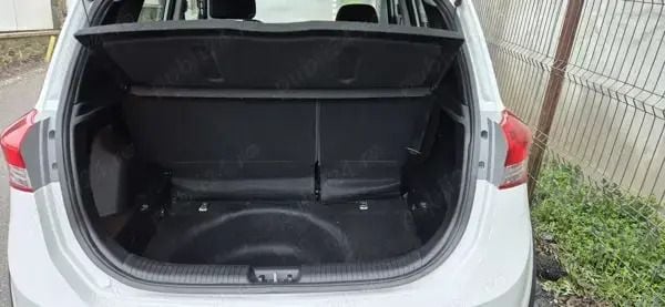 Utilizat 2015 Hyundai ix20 Monovolum | 11.500 EUR - Imagine 1/4