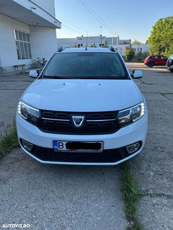 Alb Utilizat 2019 Dacia Logan MCV Ambiance Break | 6.600 EUR (Preț bun) - Imagine 1/4