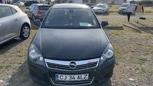 Utilizat 2010 Opel Astra Break | 3.500 EUR (Preț OK) - Imagine 1/4