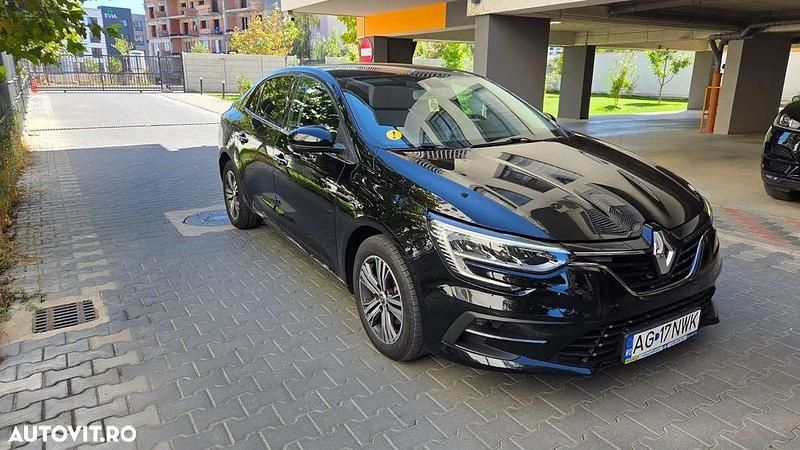 Culoarenegru Utilizat 2022 Renault Mégane IV Zen Berlinǎ | 16.500 EUR (Puțin scump) - Imagine 1/4