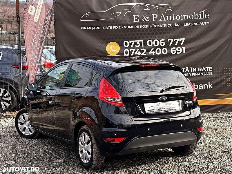 Second-hand Ford Fiesta 90 CP (66 kW) 2010 Culoarenegru Hatchback
