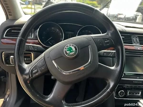 Utilizat 2010 Skoda Superb Elegance Break | 3.999 EUR (Preț bun) - Imagine 1/4