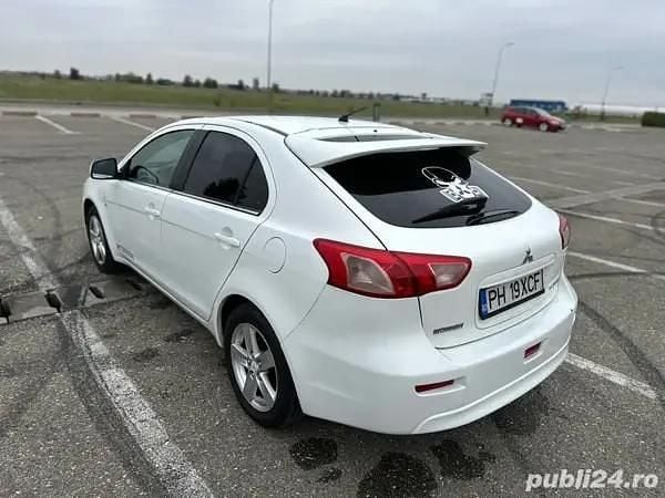 Second-hand Mitsubishi Lancer 140 CP (102 kW) 2011 Alb Hatchback