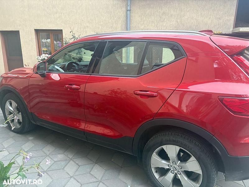 Second-hand Volvo XC40 Standard 150 CP (110 kW) 2019 Culoareportocaliu SUV