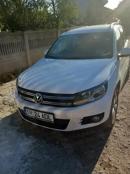 Alb Utilizat 2013 VW Tiguan SUV | 9.350 EUR (Preț OK) - Imagine 1/4