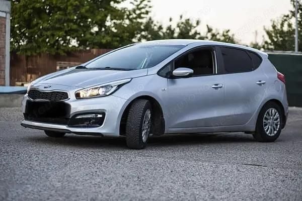 Utilizat 2016 Kia Ceed 2 Hatchback | 8.750 EUR (Preț OK) - Imagine 1/4