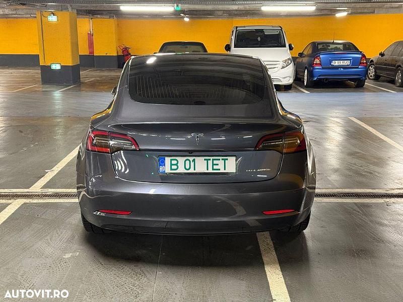 Second-hand Tesla Model 3 350 kW (476 CP) 2019 Culoaregri Berlinǎ
