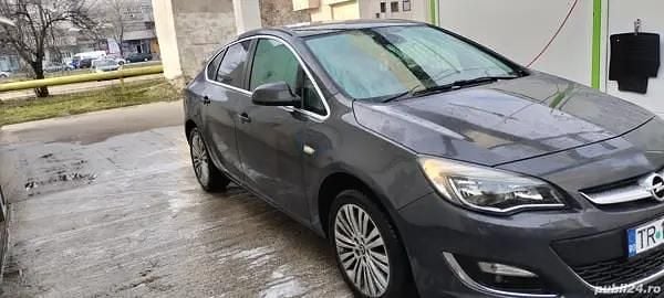 Utilizat 2013 Opel Astra Berlinǎ | 6.400 EUR (Scump) - Imagine 1/2