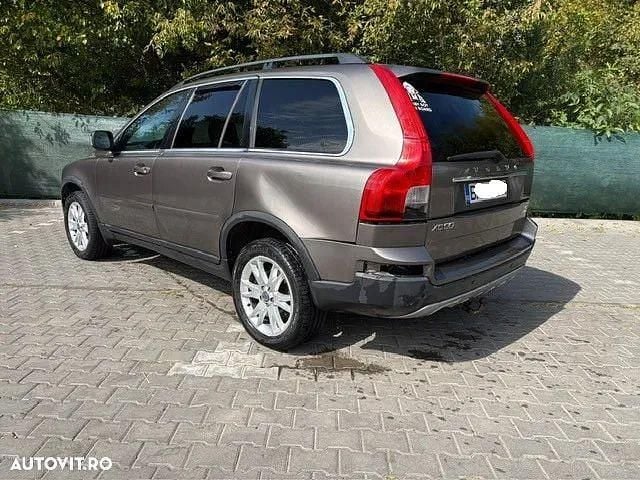 Second-hand Volvo XC90 Momentum 185 CP (136 kW) 2010 Culoarebej SUV
