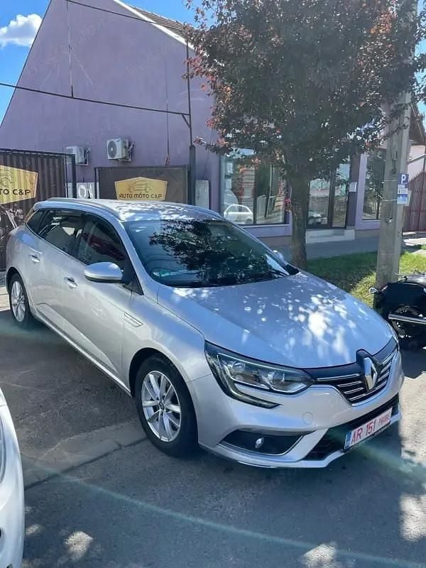 Utilizat 2018 Renault Mégane GrandTour Break | 10.500 EUR (Preț OK) - Imagine 1/4