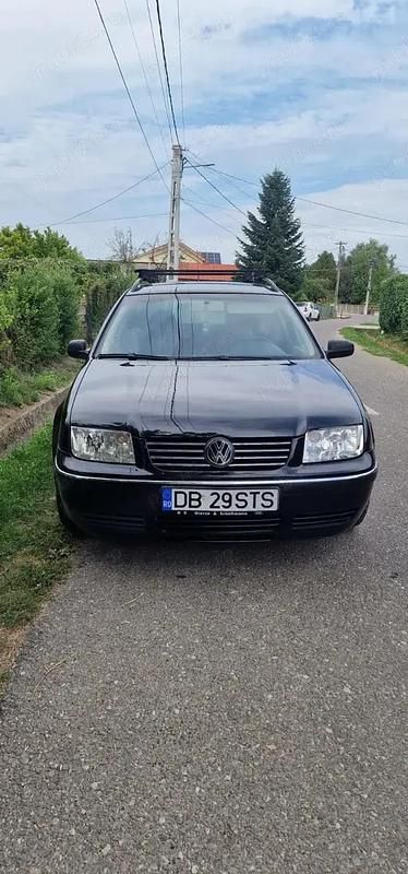 Negru Utilizat 2004 VW Bora Berlinǎ | 1.450 EUR (Preț bun) - Imagine 1/4