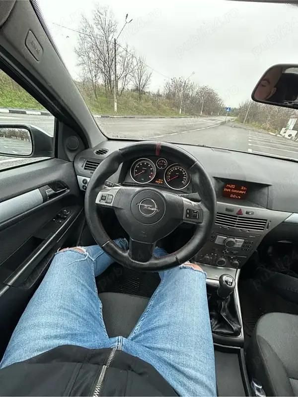 Second-hand Opel Astra GTC 105 CP (77 kW) 2005 Coupe