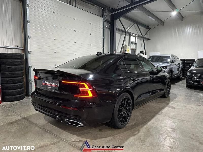 Second-hand Volvo S60 R-Design 190 CP (139 kW) 2020 Culoarenegru Berlinǎ