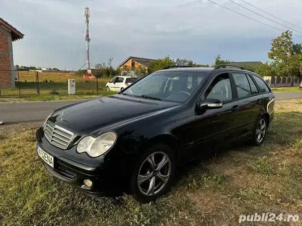 Utilizat 2005 Mercedes C200 Berlinǎ | 2.199 EUR (Super Preț) - Imagine 1/4
